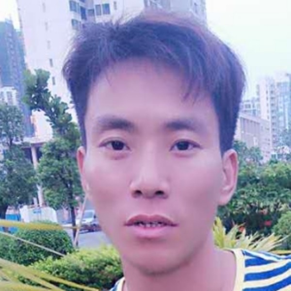 苗条心灵美的照片
