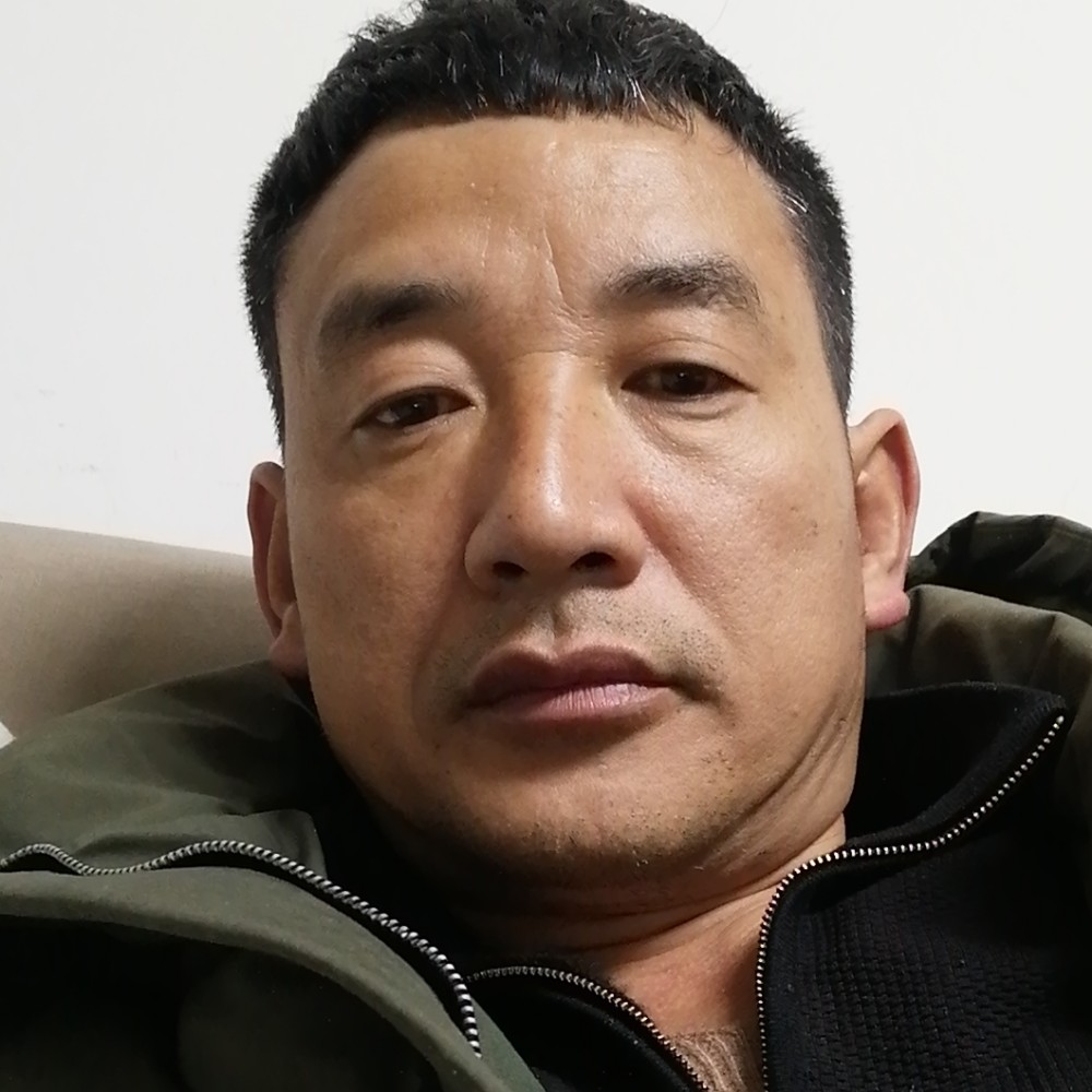 钢笔回眸腼腆的照片