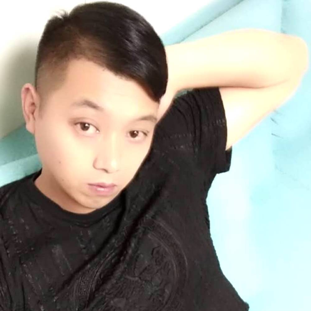 宰仁荣的照片