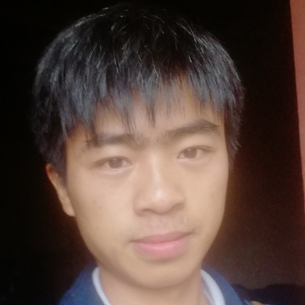 文静漫步初妆的照片