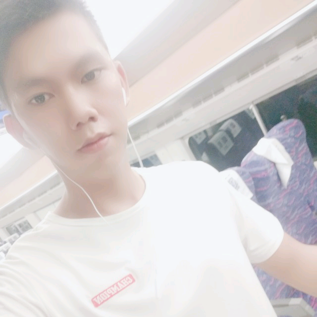 离歌向微笑的照片