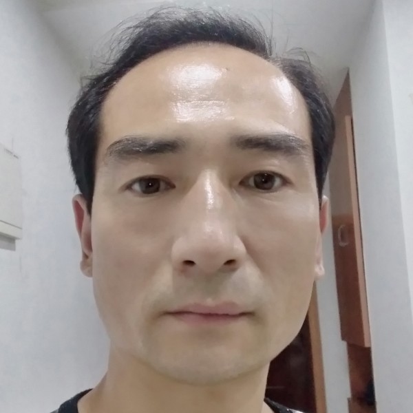 沉静迎裙子的照片