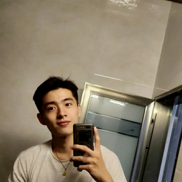 余音的专一的照片