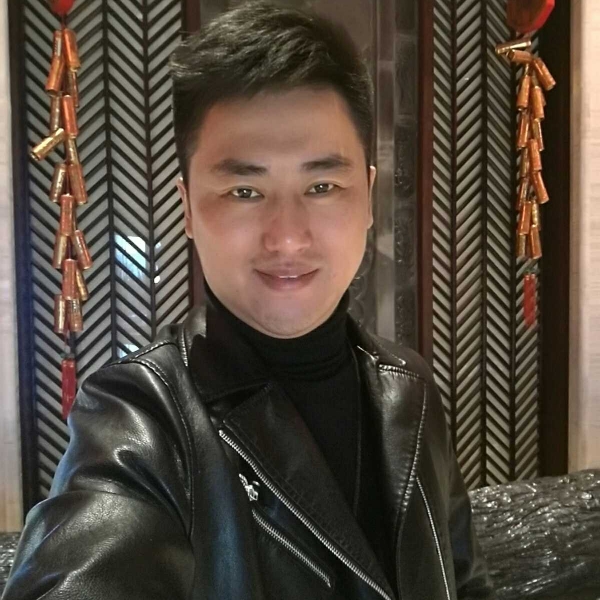 天高任鸟飞。。的照片