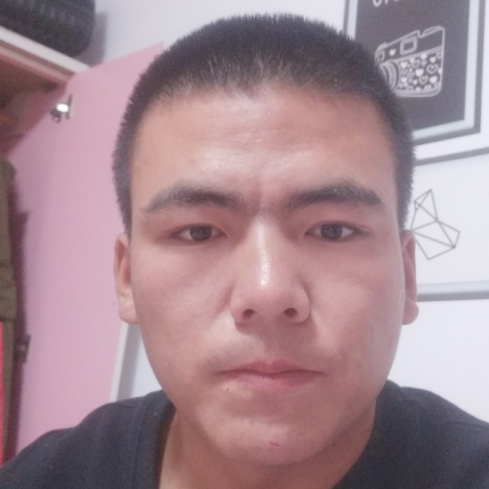 幻殇眯眯眼的照片