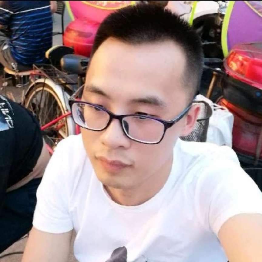 鳗鱼等待大侠的照片