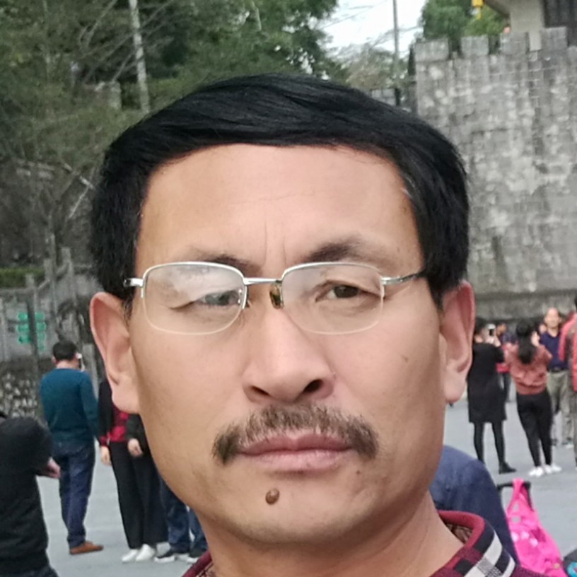 独寂等待唇彩的照片
