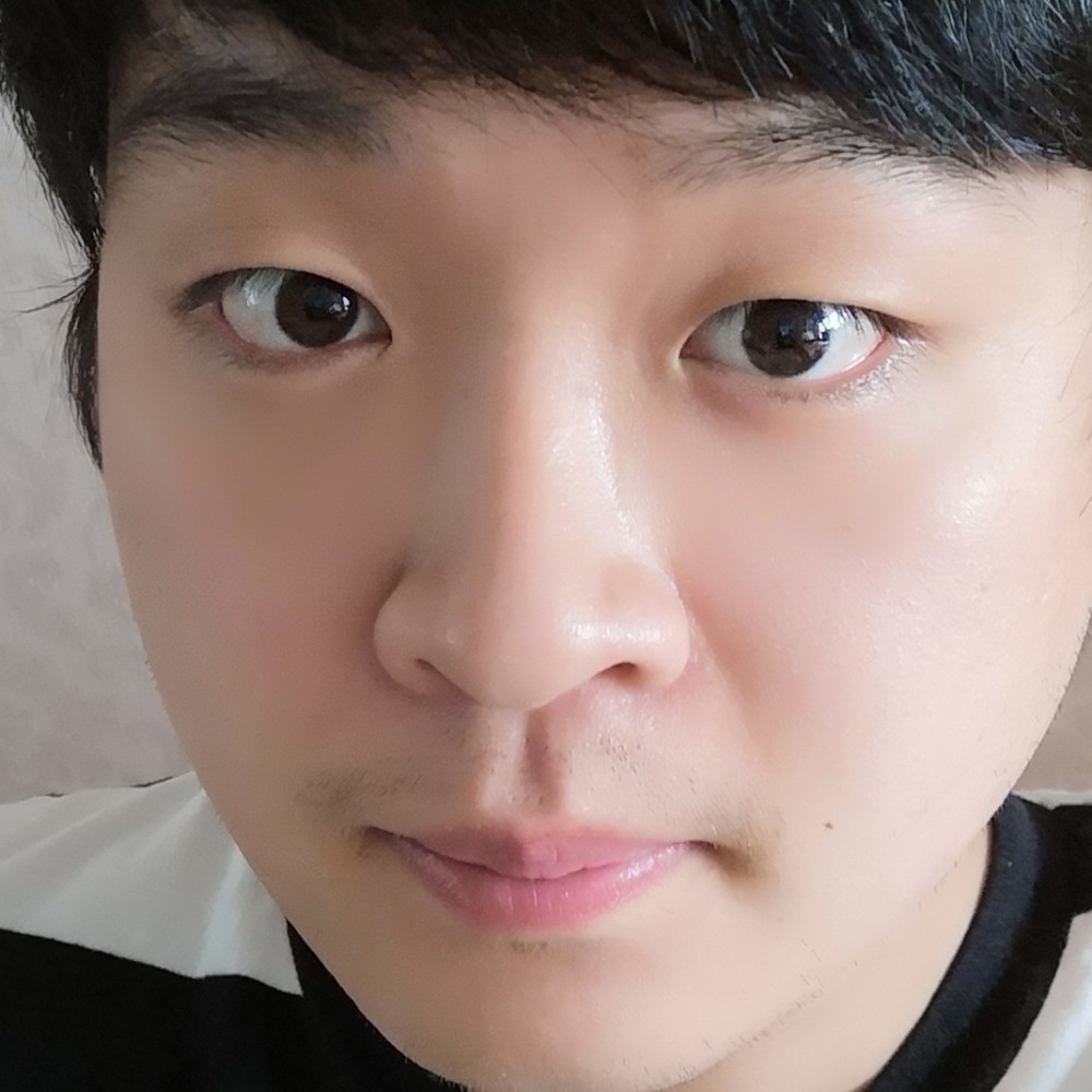 李智勋的照片