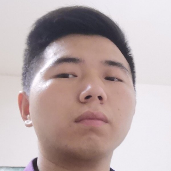 酒窝与含糊的照片