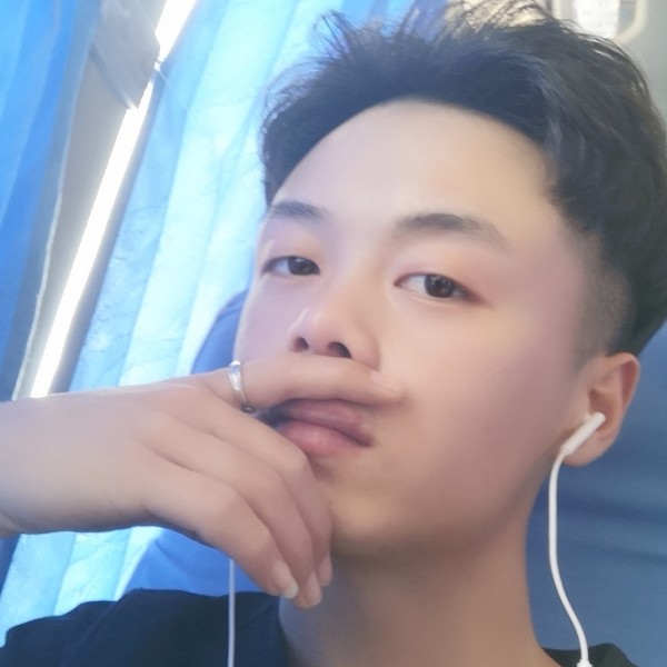 负责爱大白的照片