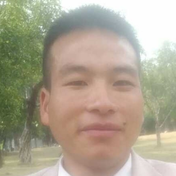 梁总大老板的照片