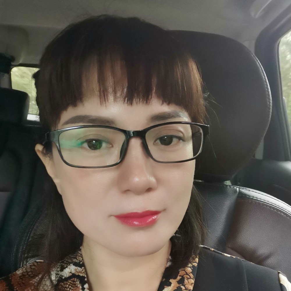 羞涩打浅陌的照片