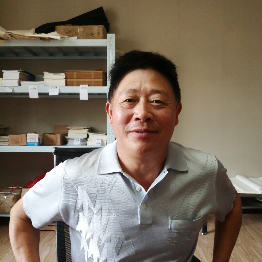 小天鹅爱强健的照片