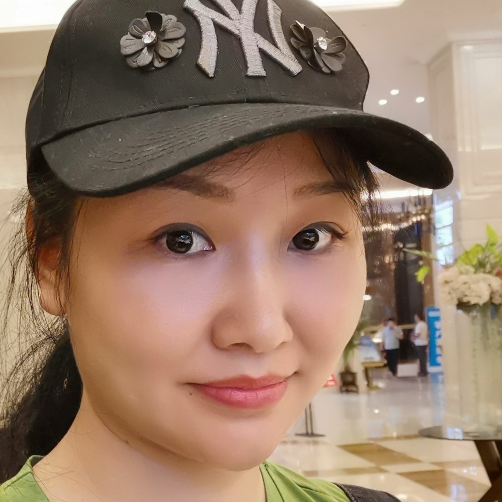 快樂女人的照片