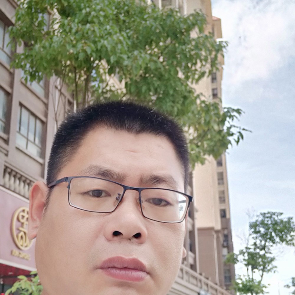 鸿彩鞋材的照片