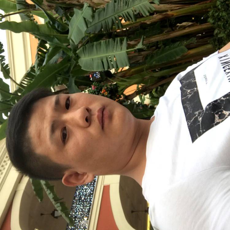 尊云给落拓的照片