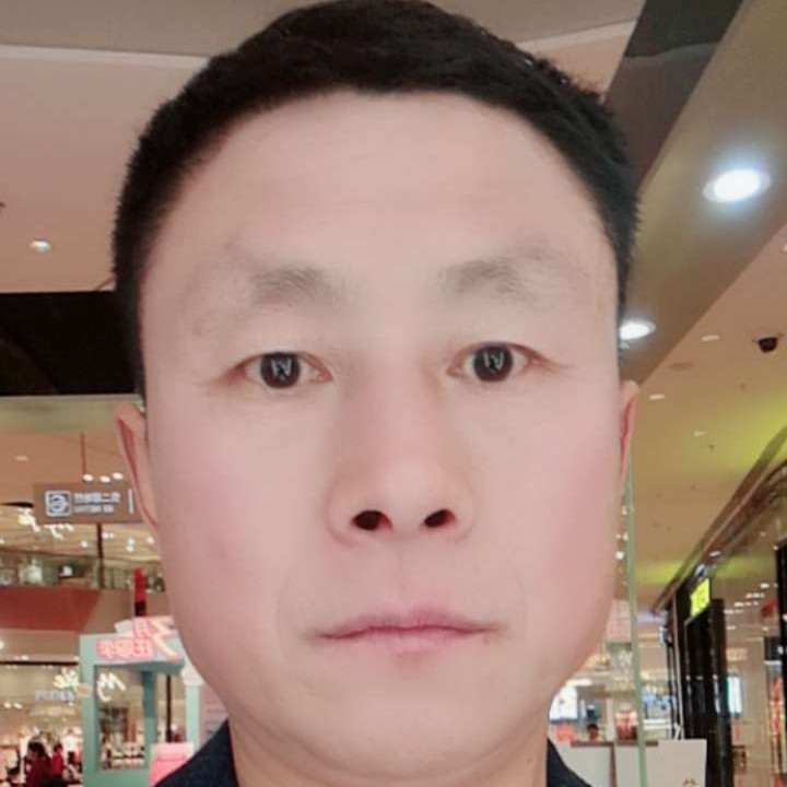 等待美女狂野的照片