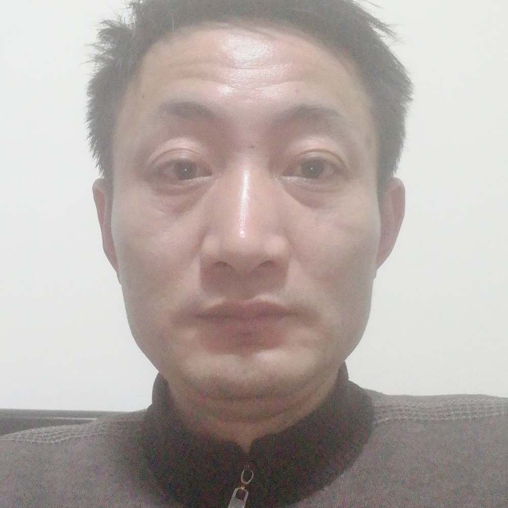 (￣へ￣)大叔的照片