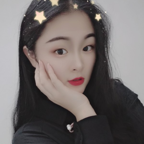 从容漫步小兔子的照片