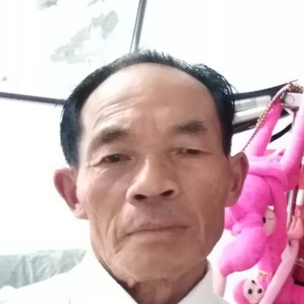雨回眸温暖的照片