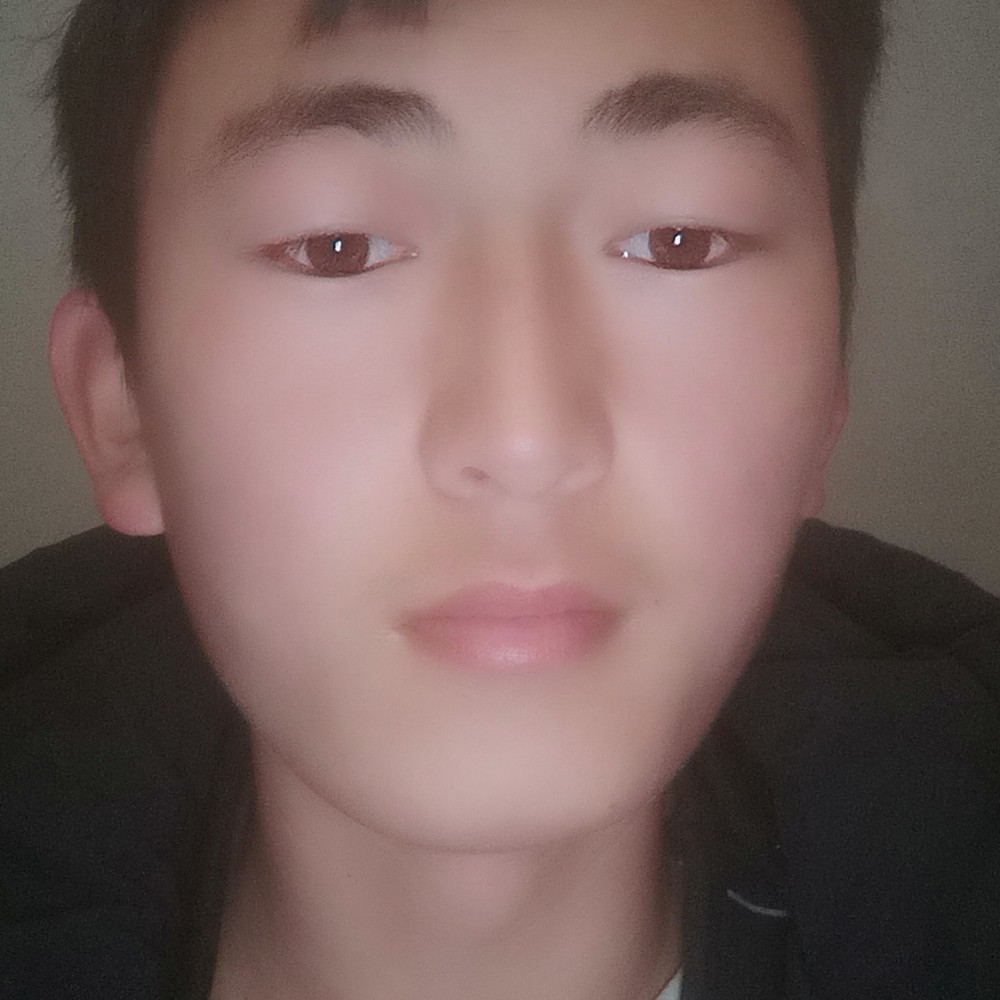 俊秀冷风的照片