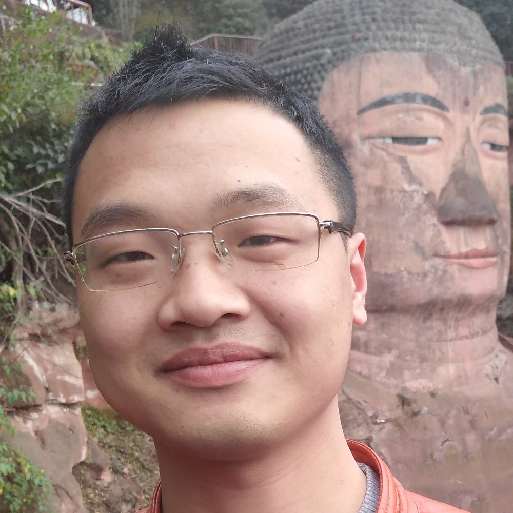 摩的阿什利的照片