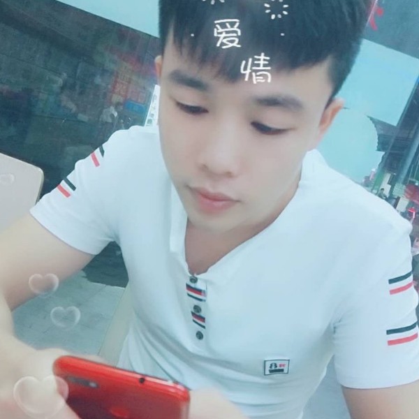 独特酒窝的照片