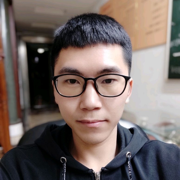 钢铁憨憨的照片