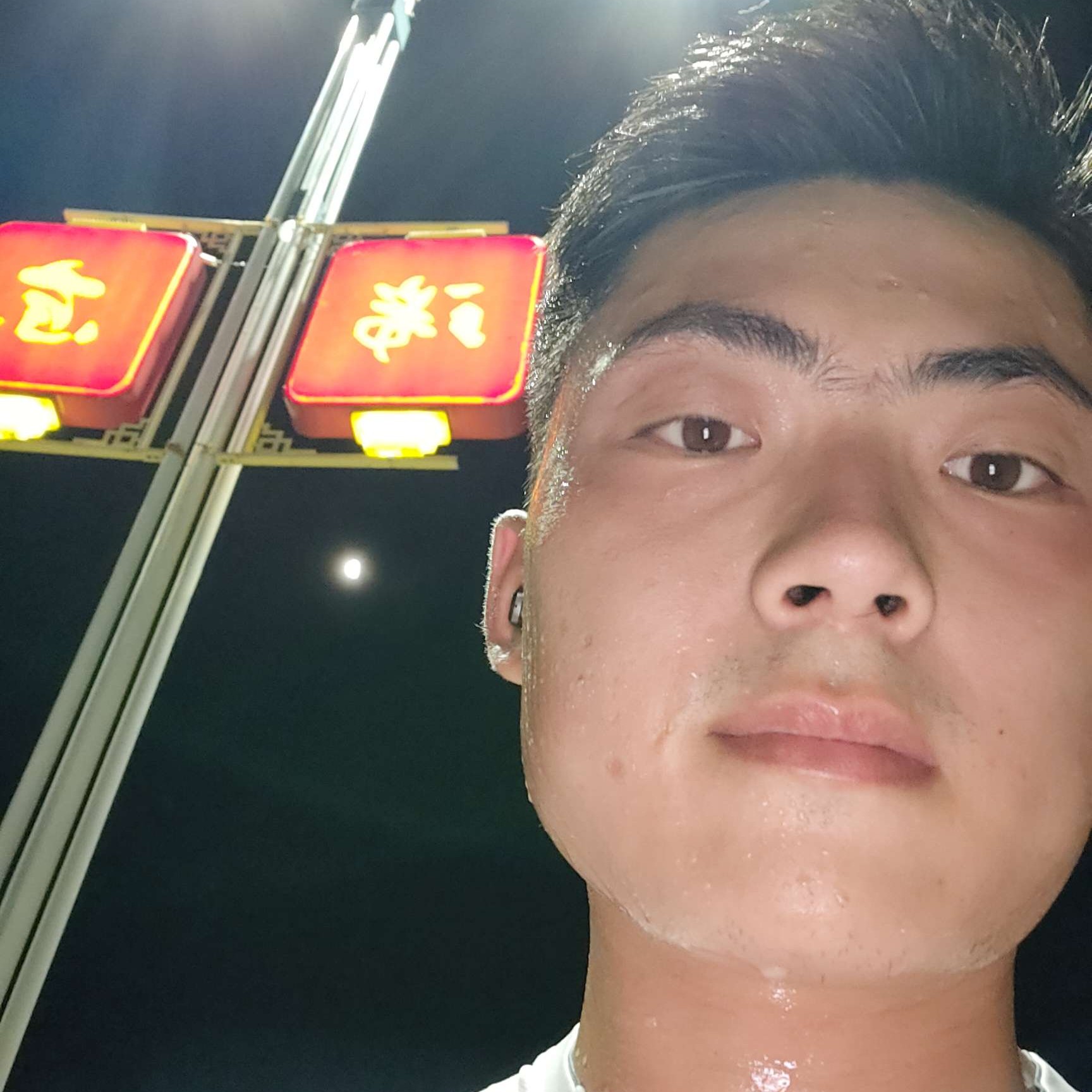 陌上泪了项链的照片