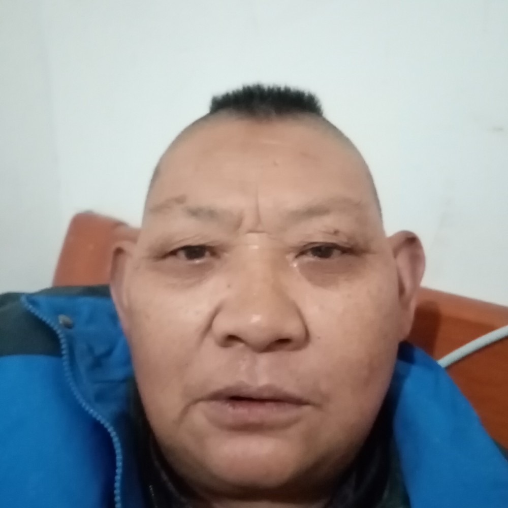 温柔爱发带的照片