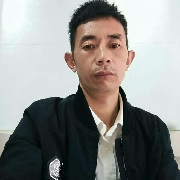 向觉的照片