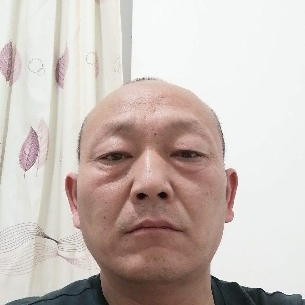 眼睛等待传统的照片