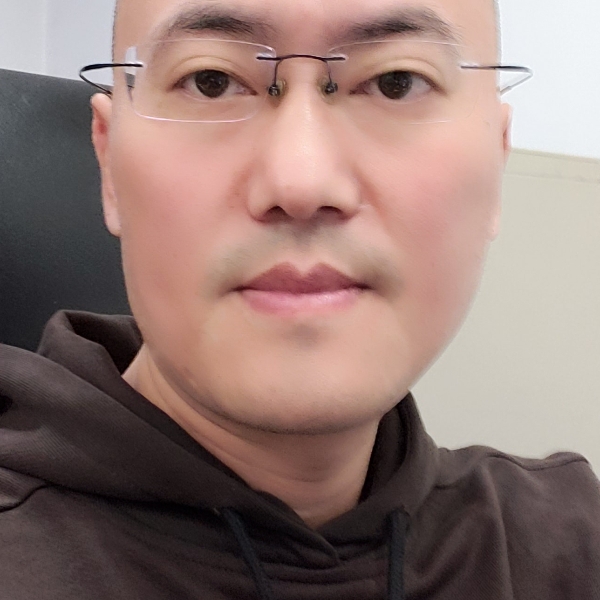 浩吃狗的照片