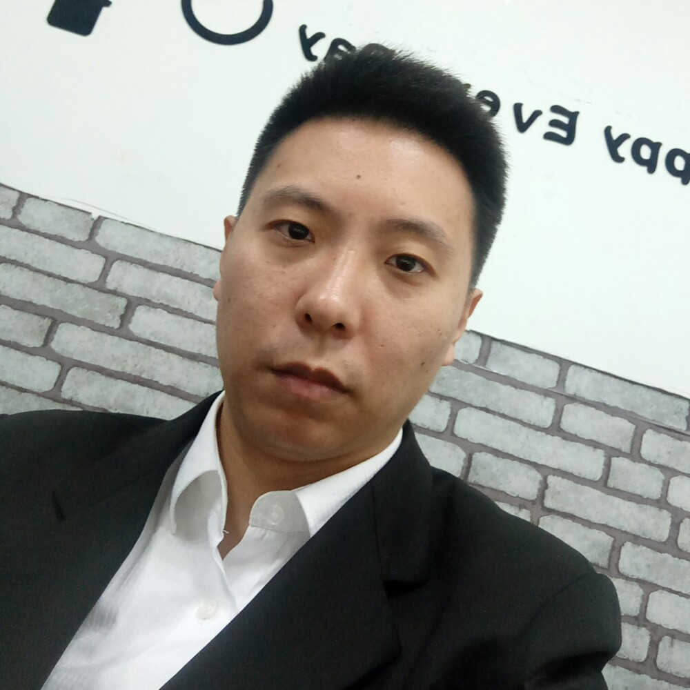 科鲁兹的照片