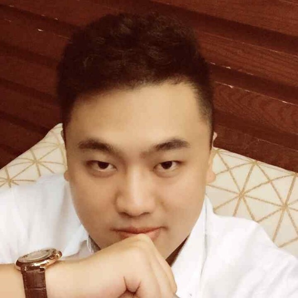 小叔叔丶的照片