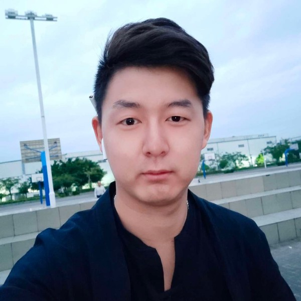 难逃月色的照片