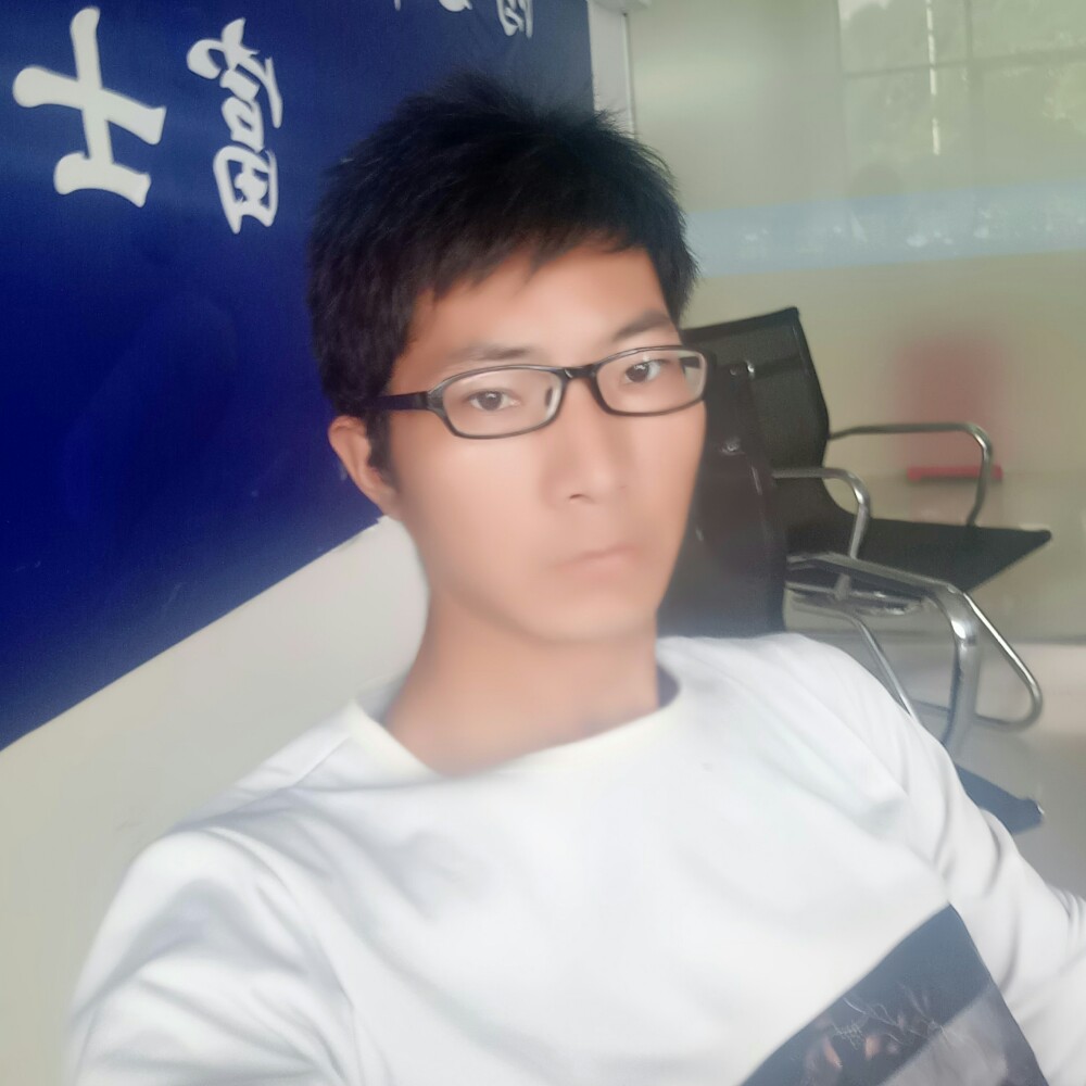 @心痛谁来陪的照片