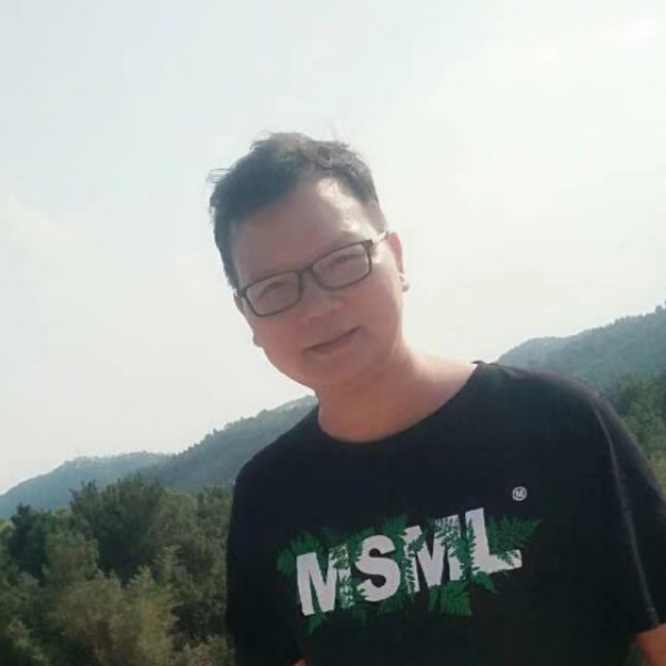 西瓜皮菠萝壳的照片