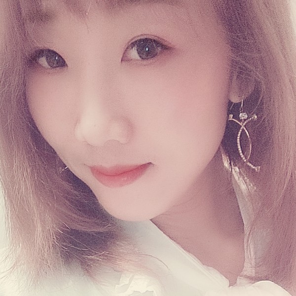 小刺猬爱幸福的照片