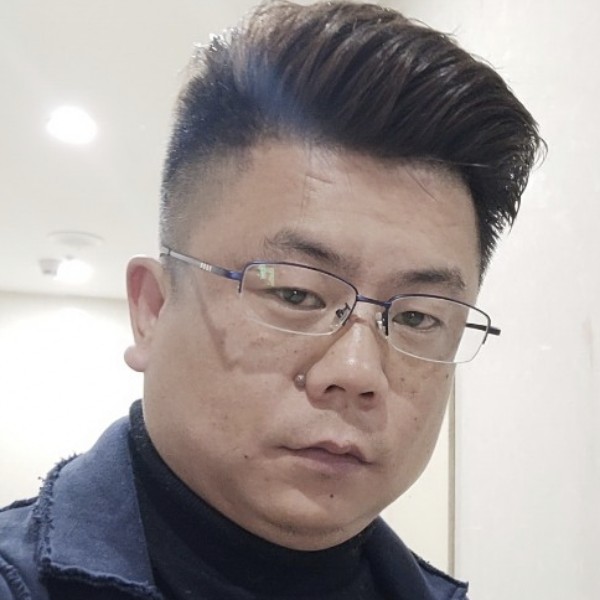 雷雷123的照片