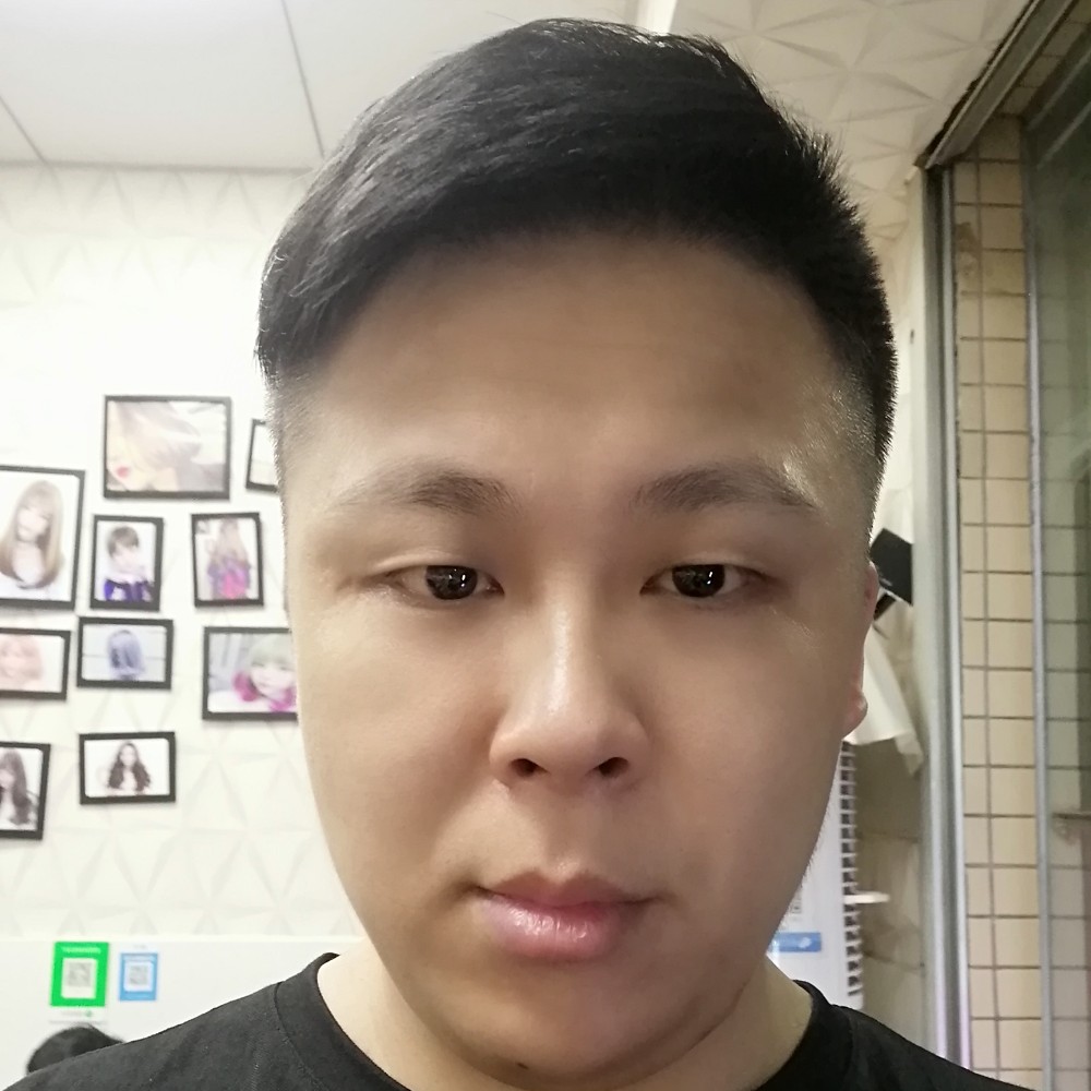 诺言挽手无私的照片