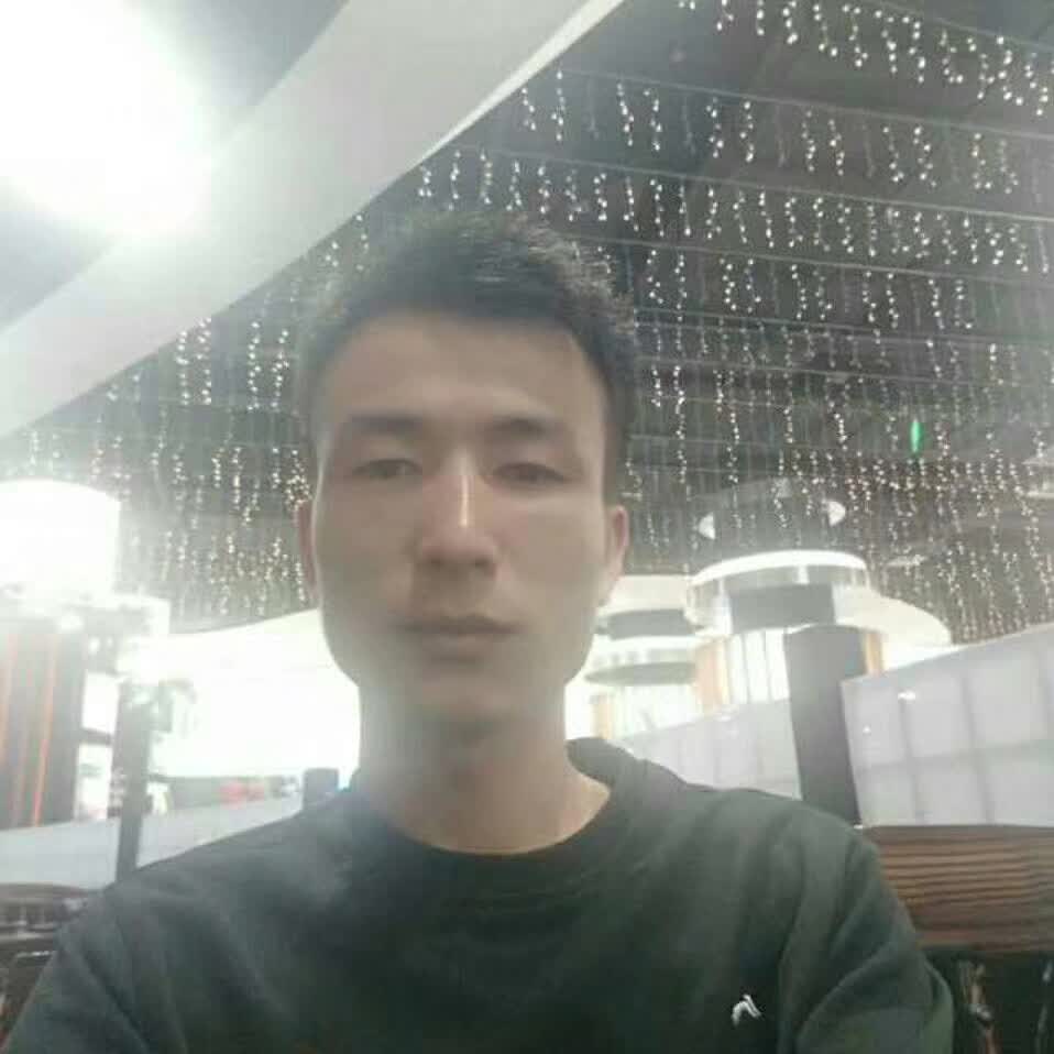 俏皮闻过客的照片