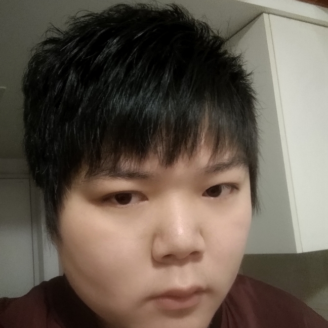 闪闪大树的照片