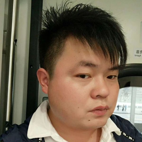 有魅力改变犀牛的照片