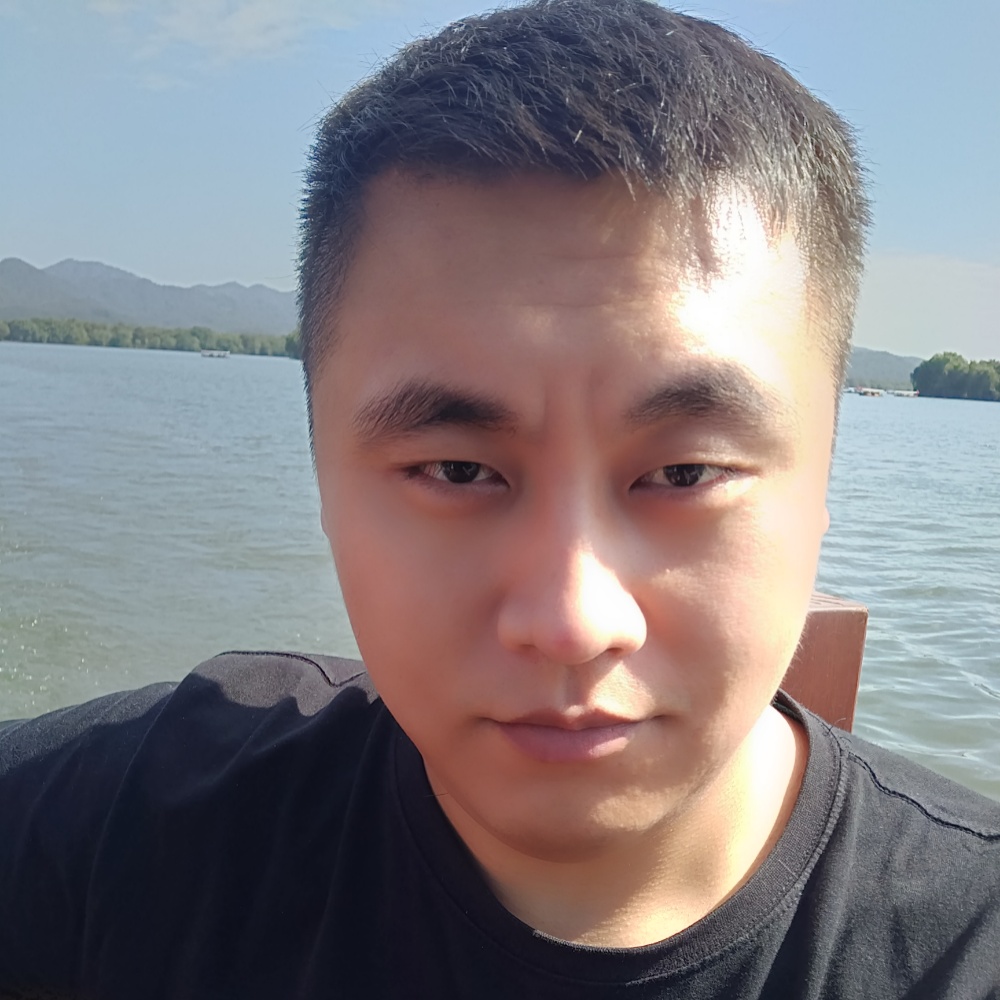 浪哟哟的照片
