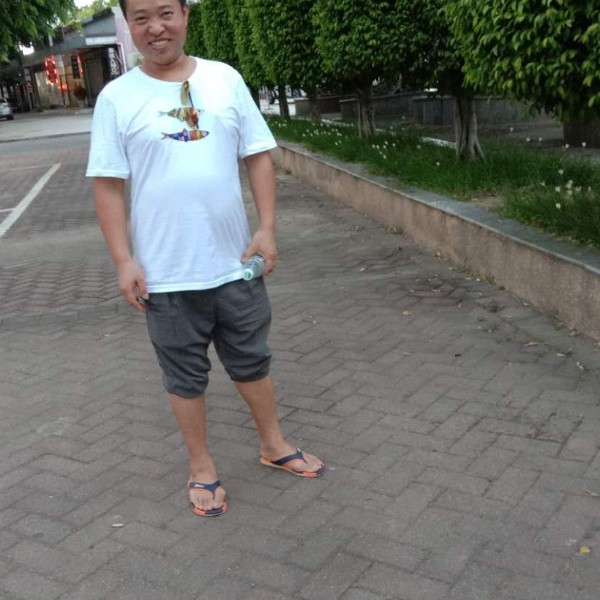 汉堡花痴尧清行的照片