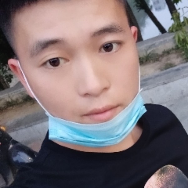 草莓辛勤的照片