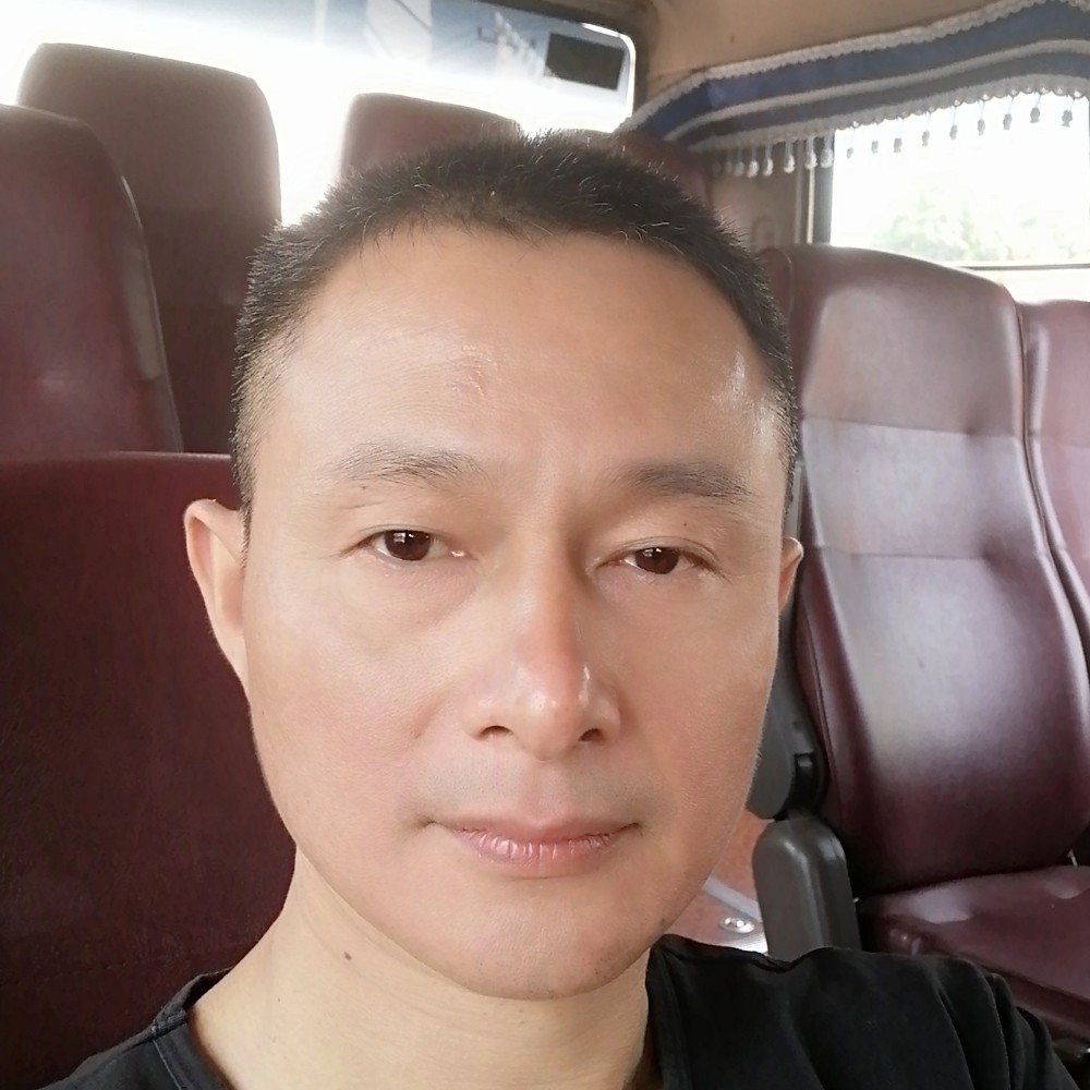 潇洒倾心尊云的照片
