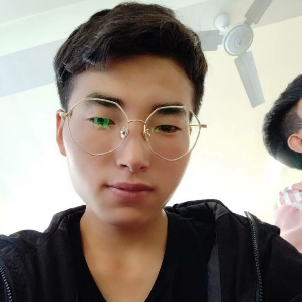 艾克里里的照片