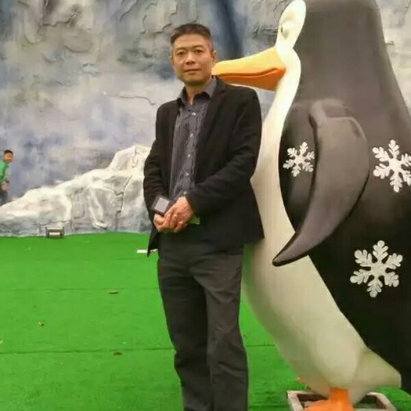 爱国荣的照片